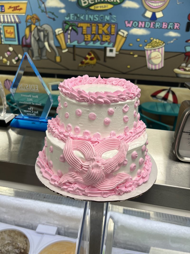 Pink masquerade mask custom ice cream cake
